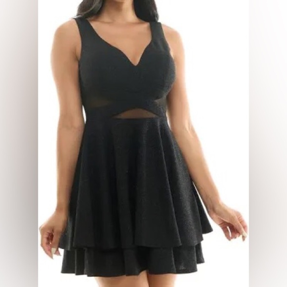 EMERALD SUNDAE:  NWT BLACK SPARKLY PEEK A BOO WAIST JUNIOR DRESS SIZE XXS